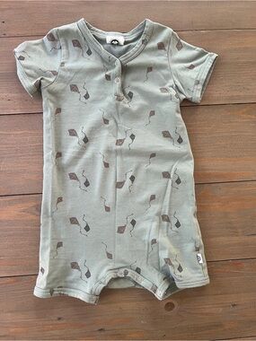 Musli Organic Cotton Sage Green Baby Romper with Kite Print - 6-9M